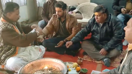 मौलवी से परेशान पिता-पुत्र ने अपनाया सनातन धर्म, जानिए पूरी कहानी